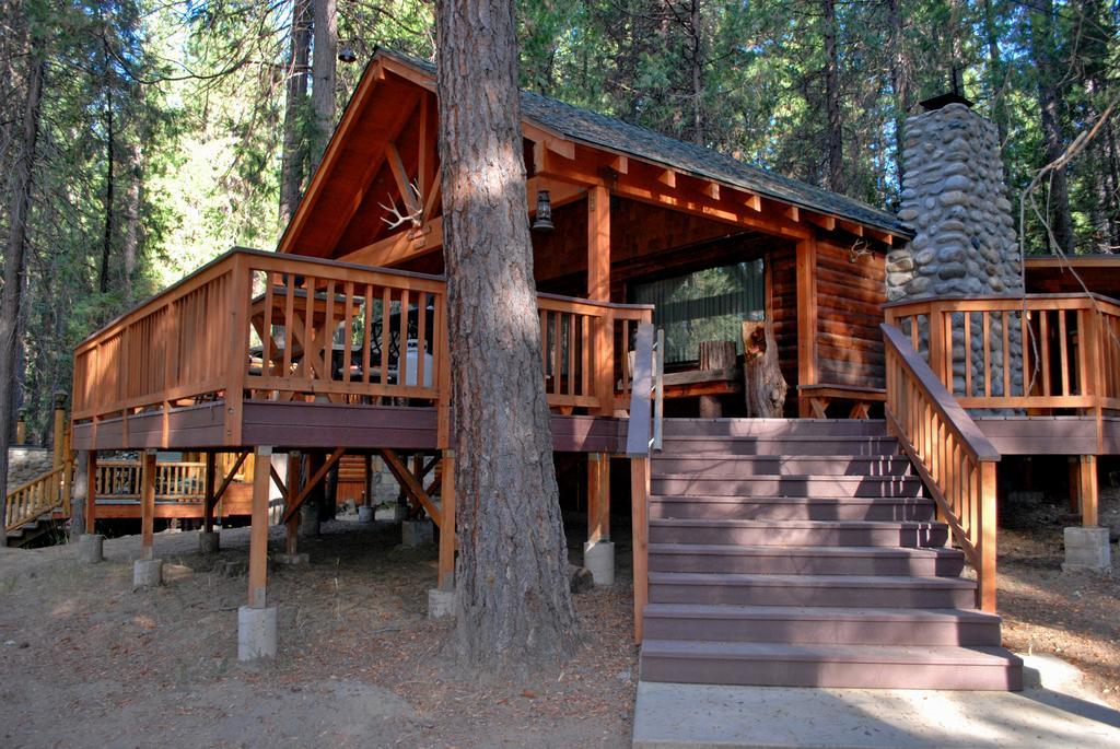 26 Deer Den North Wawona